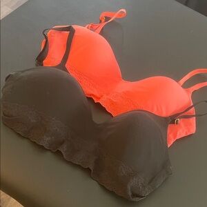 Natori Black and Orange Lace Trimmed Bra Set